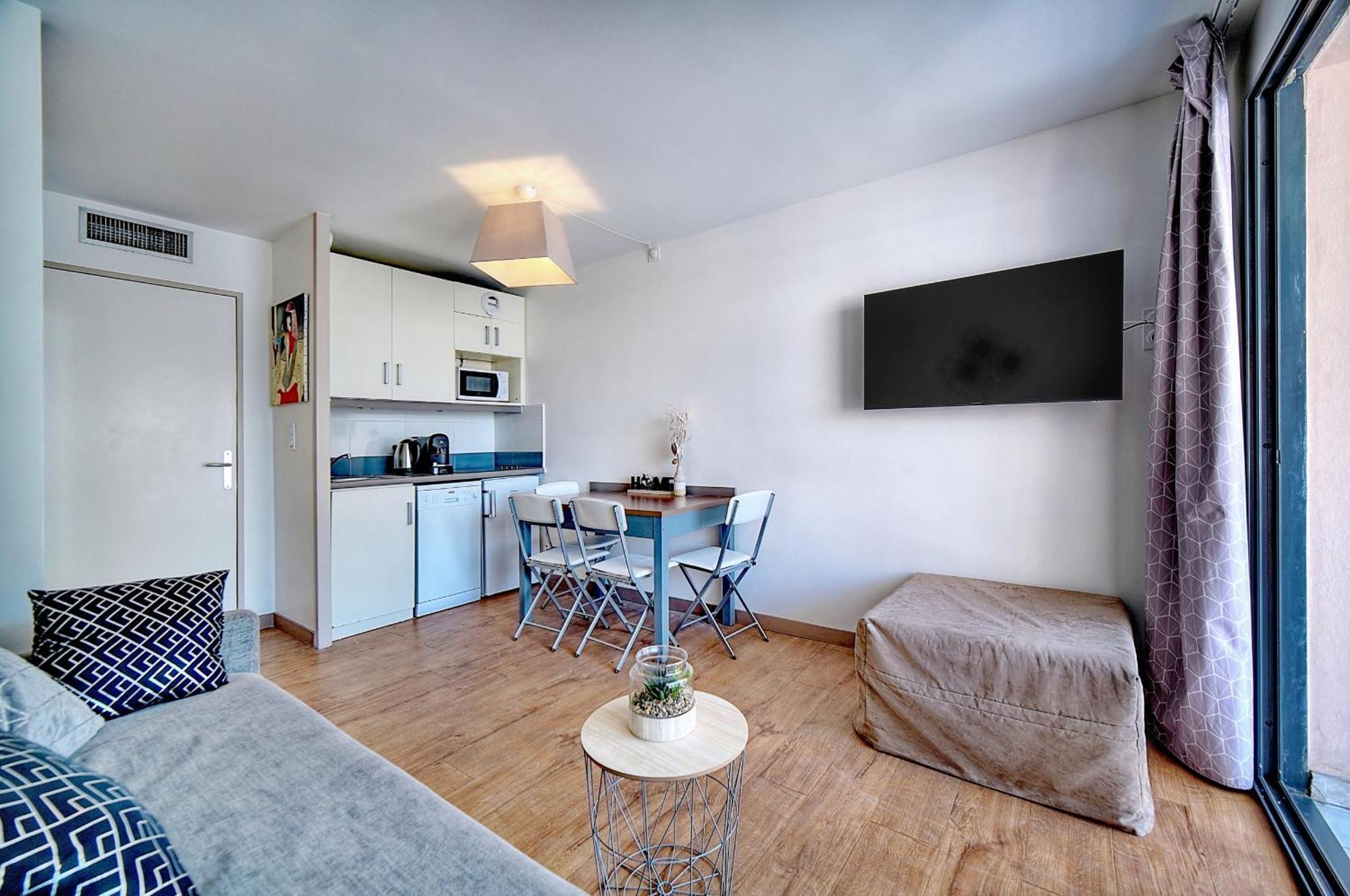 Apartamento Agreable 2 Pieces Avec Piscine A1b235 Cannes